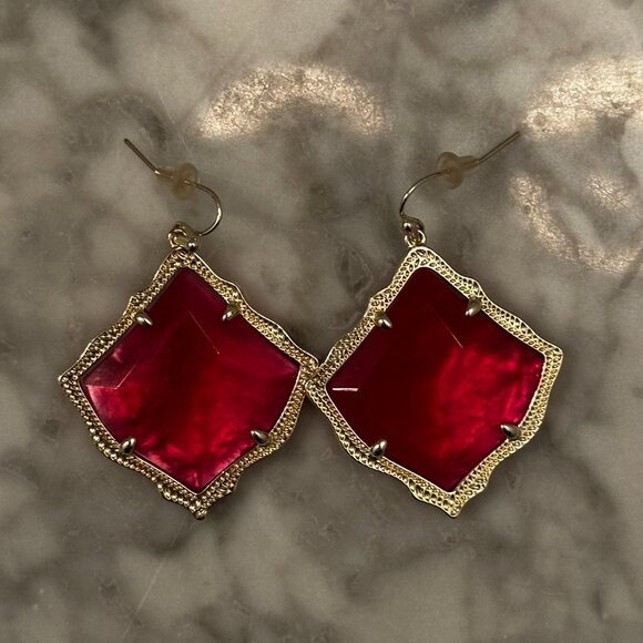 Kendra Scott Kirsten Earrings in Azalea Illusion, Gold-Plated - LIke NEW - Picture 2 of 3